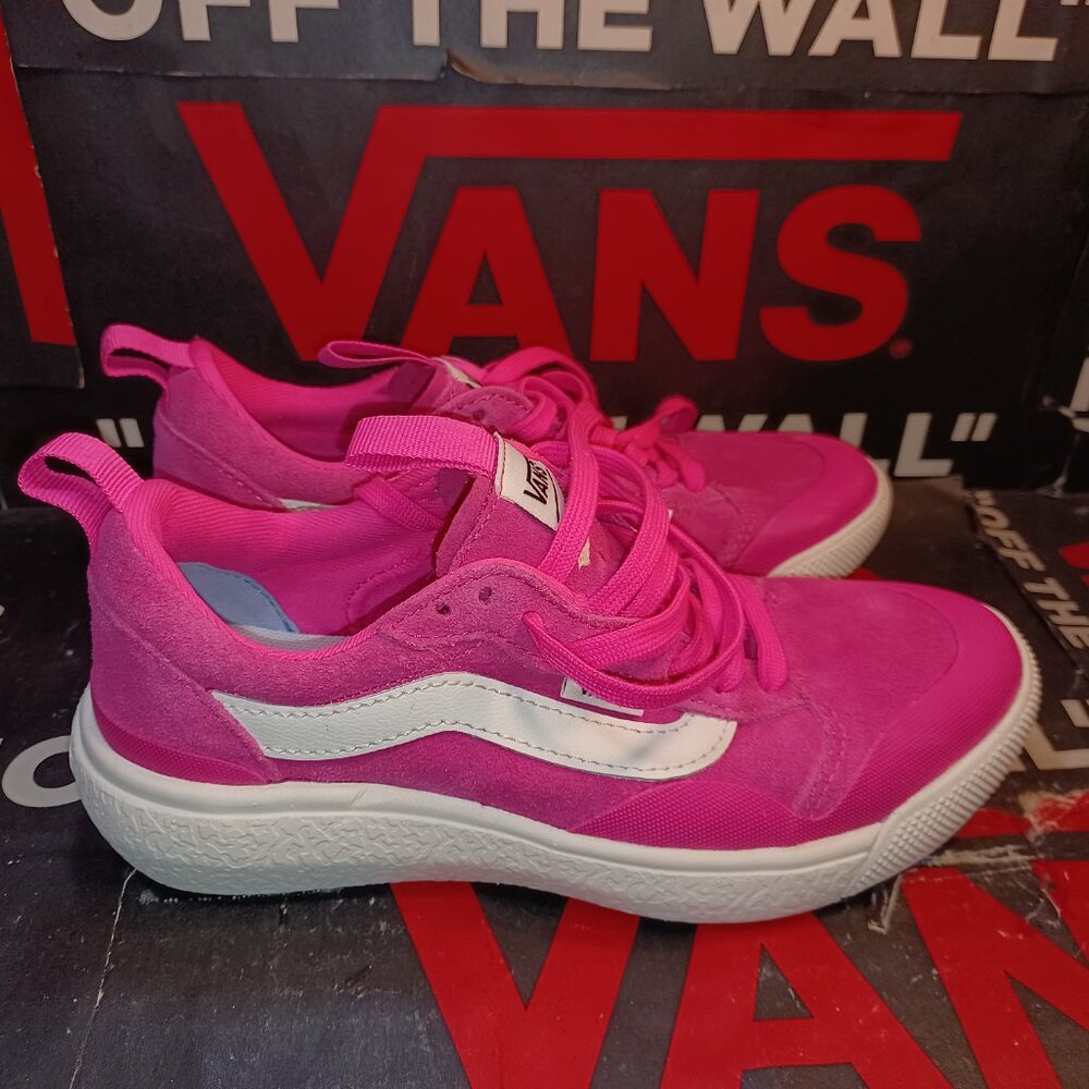 Vans Men's 4/Women's 5.5 UltraRange Exo Neon Pink/White UltraCrush VN0A4UWMPNK
